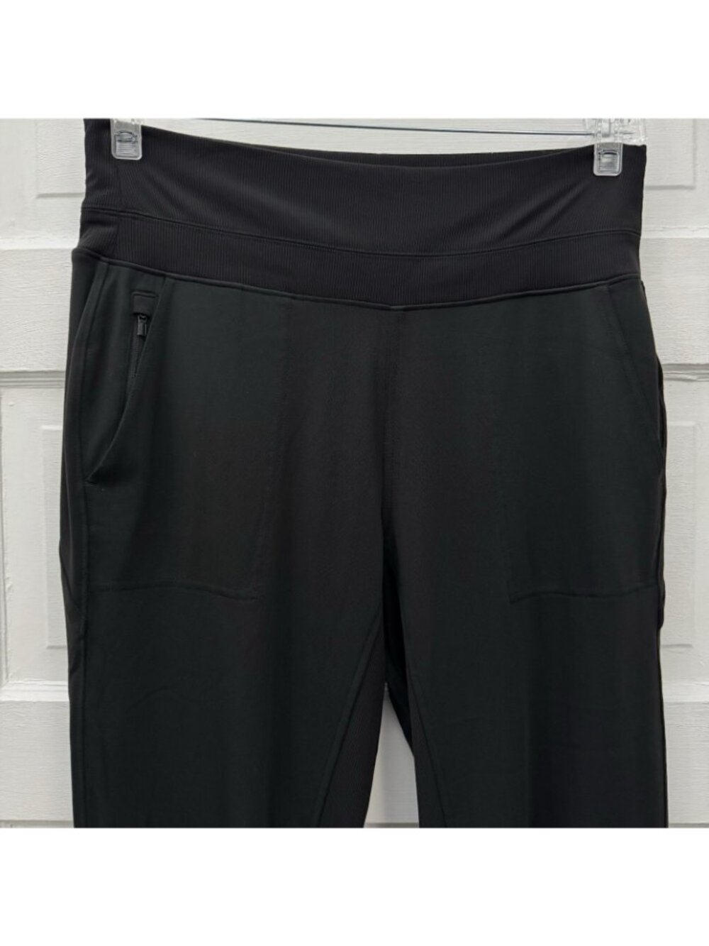 Athleta Venice High Rise Jogger Pants Medium Petite Black Zip Pockets - Picture 3 of 16